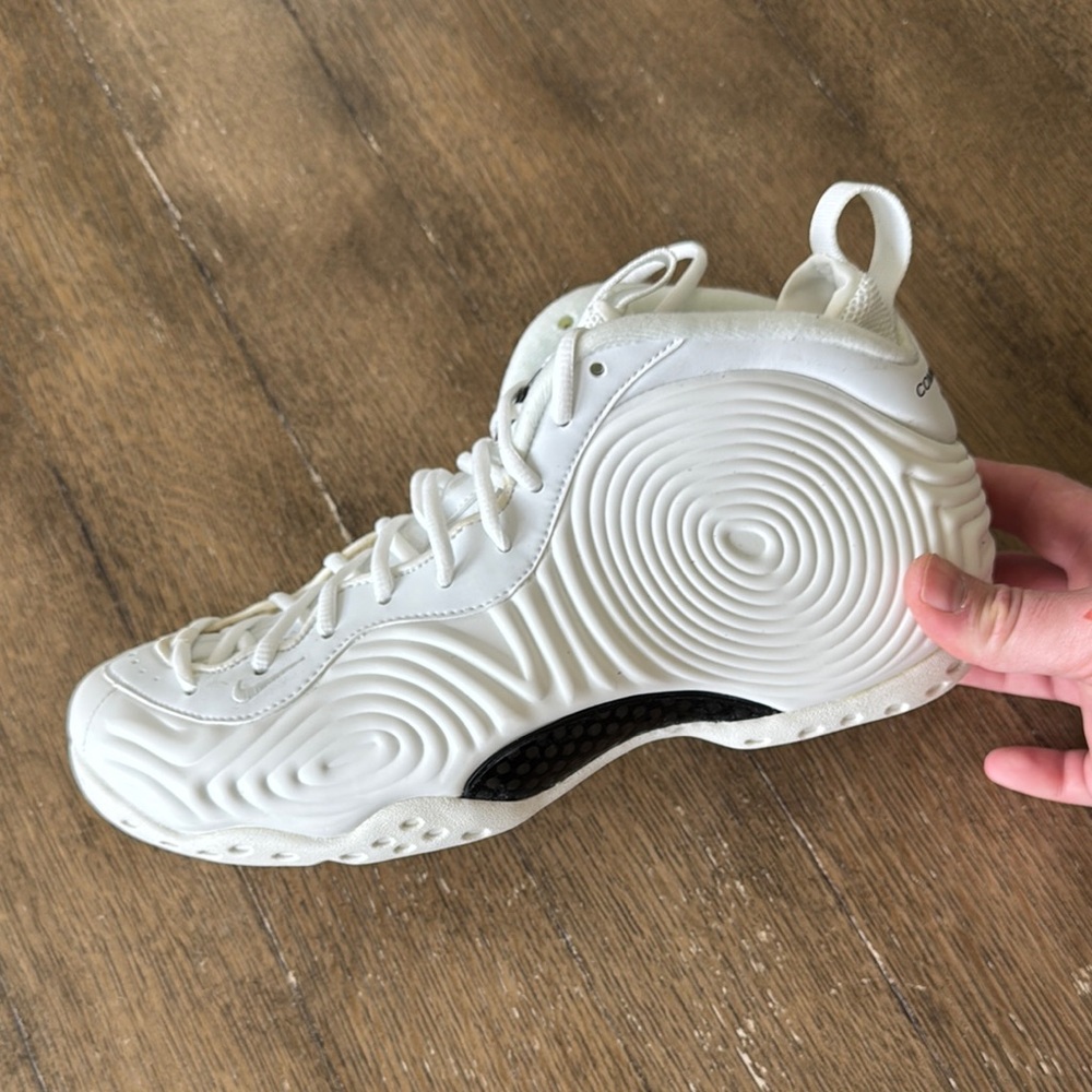 Nike Air Foamposite One SP x CDG Comme des Garçon Plus White High-Top Sneakers